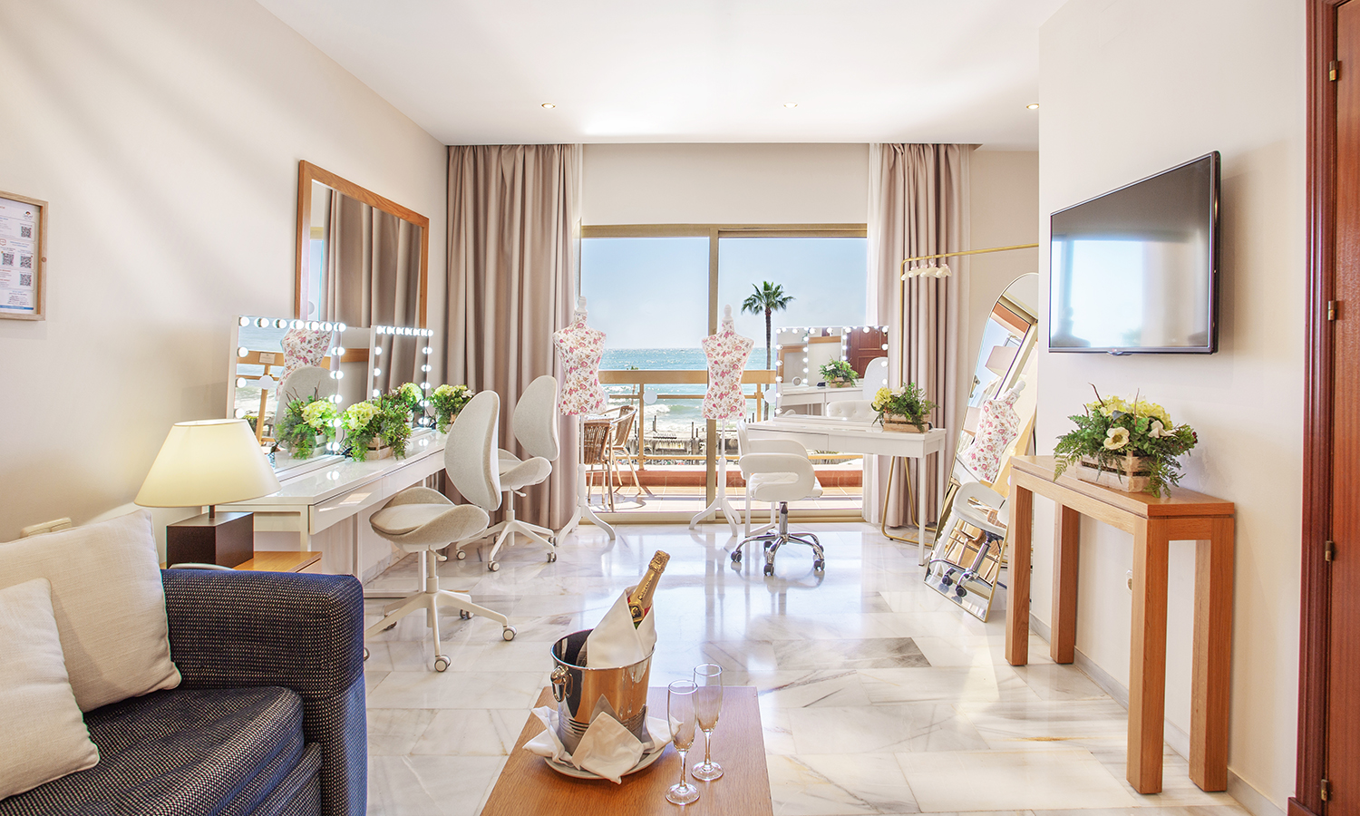 Enjoy our preparation room on your Wedding Day